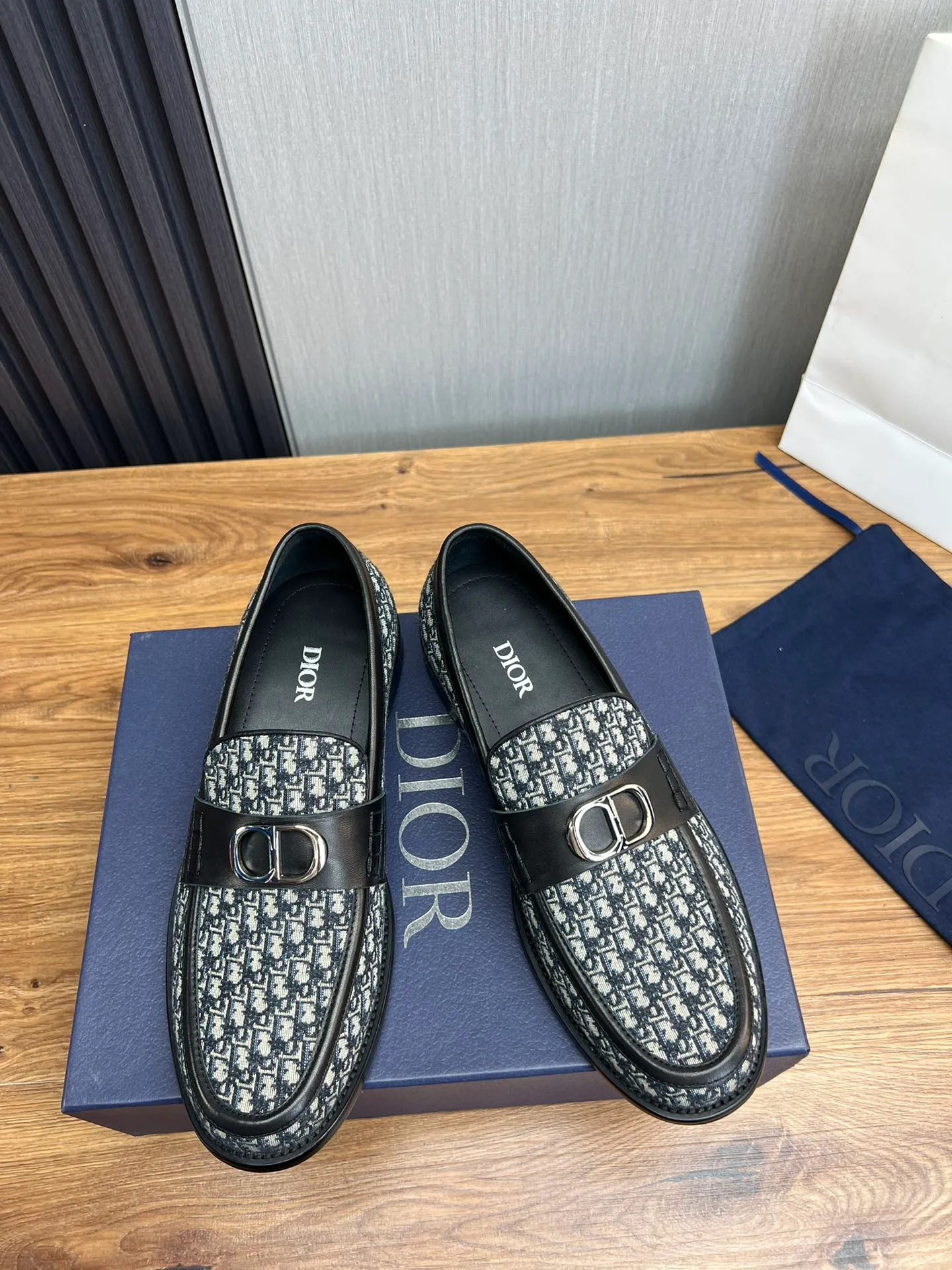Men's men's shoes 💰580💰 Dior men's business casual leather shoes 👞all made of imported original brand leather, just to create a more comfortable wearing experience, upper: original cowhide ➕ imported sheepskin lining, original non-slip and wear-resistant rubber outsole ✔️36-45 (38.45 non-refundable)